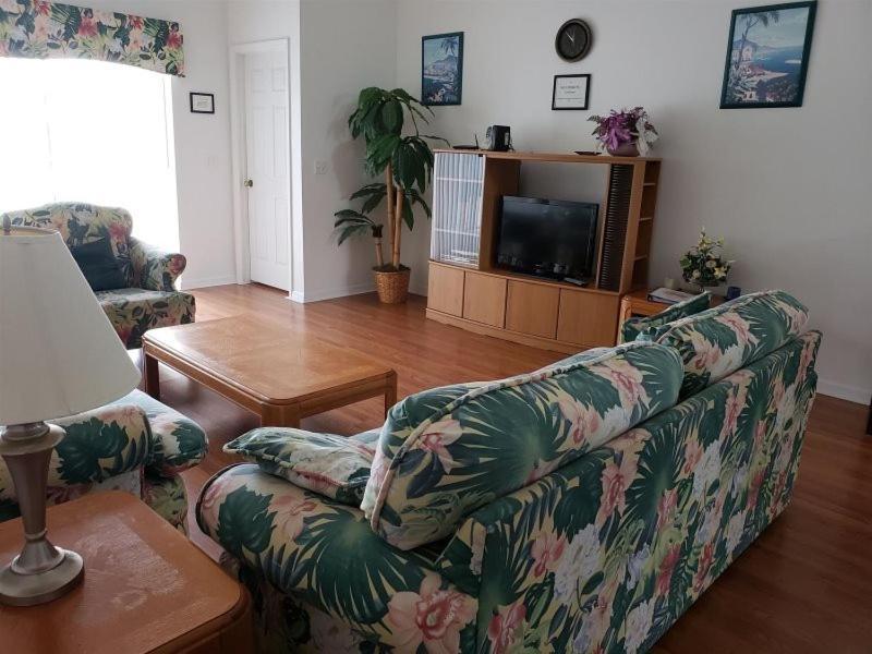 Three-Bedroom House In Clear Creek オーランド エクステリア 写真