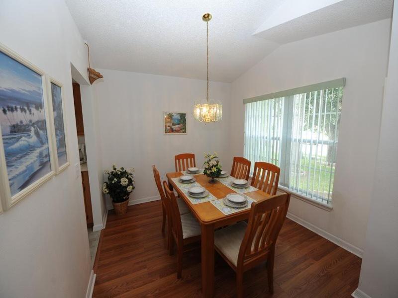 Three-Bedroom House In Clear Creek オーランド エクステリア 写真