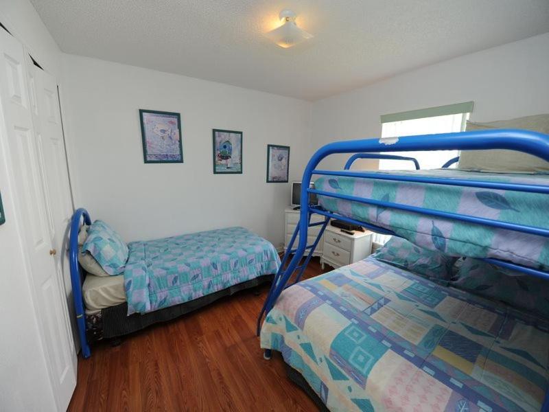 Three-Bedroom House In Clear Creek オーランド エクステリア 写真