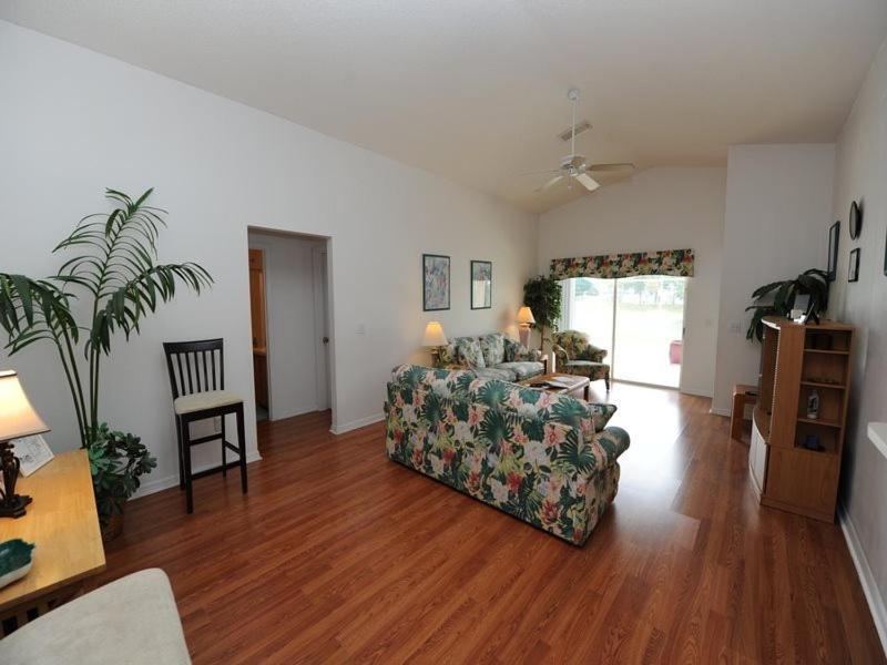 Three-Bedroom House In Clear Creek オーランド エクステリア 写真